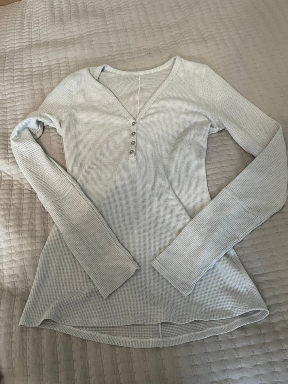 lululemon Waffle Knit Henley Long Sleeve Women's Light Blue V-Neck Button s/m